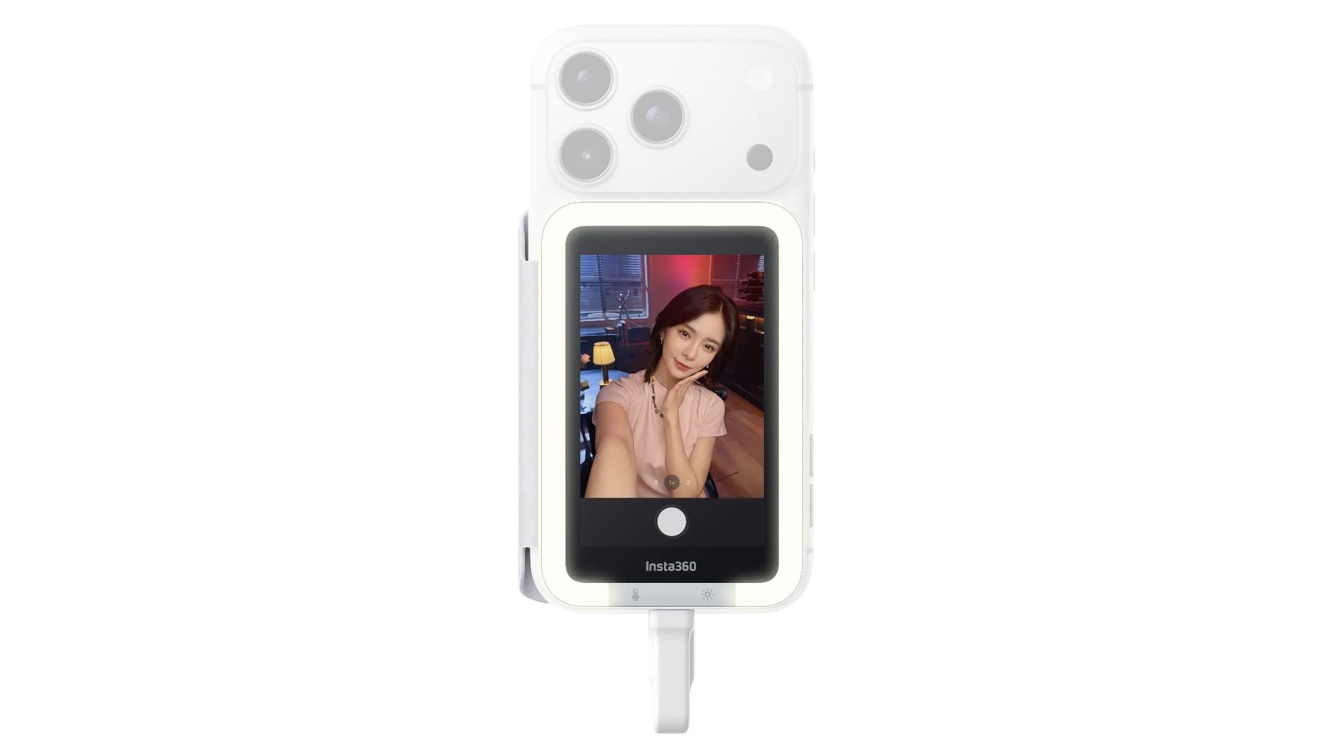 Insta360 Snap: magnetic selfie screen for rear-camera shooting
